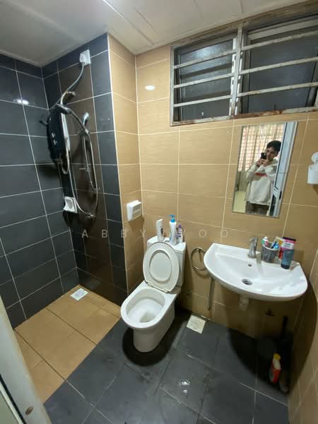 Kondominium untuk Disewa di Mutiara Anggerik - Abby Woo - Bathroom - PropertyGuru.com.my