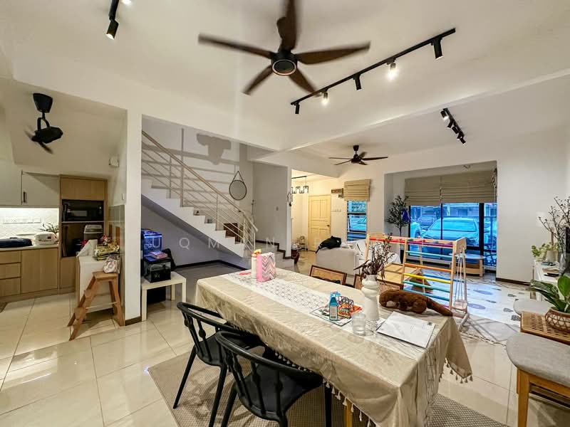 Rumah Teres untuk Dijual di Sungai Buloh (Selangor) - Luqman Ramli - Living Room - PropertyGuru.com.my