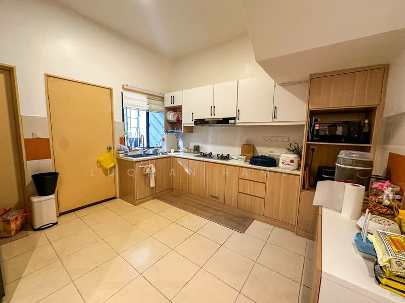 Rumah Teres untuk Dijual di Sungai Buloh (Selangor) - Luqman Ramli - Kitchen - PropertyGuru.com.my