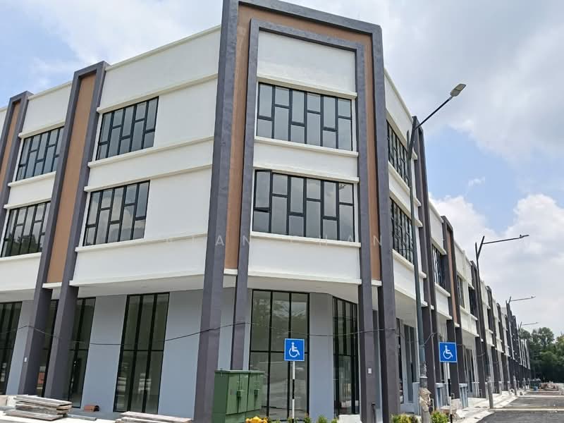 Shop / Office for Rent in Bandar Bukit Puchong 2 (Puchong) - Alan Chan - Exterior - PropertyGuru.com.my