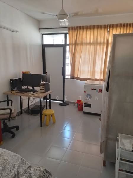 Pangsapuri untuk Dijual di Taman Mewah - Chloe Tan - Study - PropertyGuru.com.my