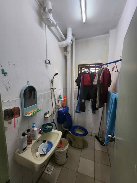 Apartment for Sale at Ria 2 Apartment - Roy Yap - Bathroom - PropertyGuru.com.my