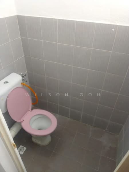 Pangsapuri untuk Dijual di Taman Ria - Wilson Goh - Bathroom - PropertyGuru.com.my