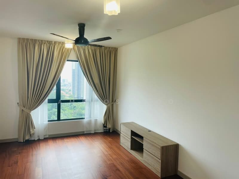 Kondominium untuk Dijual di Residensi Astrea - Ambrose Too - Living Room - PropertyGuru.com.my