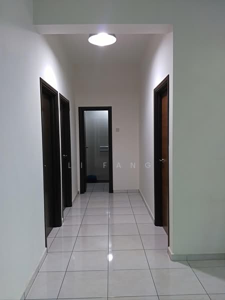 Kondominium untuk Dijual di The Brezza - Li Fang - Corridor - PropertyGuru.com.my
