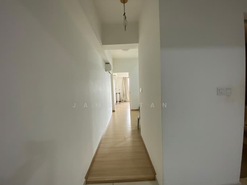 Servis Apartment untuk Disewa di Avenue D'Vogue - James Tan - Corridor - PropertyGuru.com.my