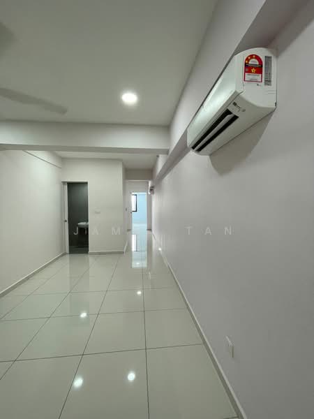 Servis Apartment untuk Disewa di Avenue D'Vogue - James Tan - Corridor - PropertyGuru.com.my