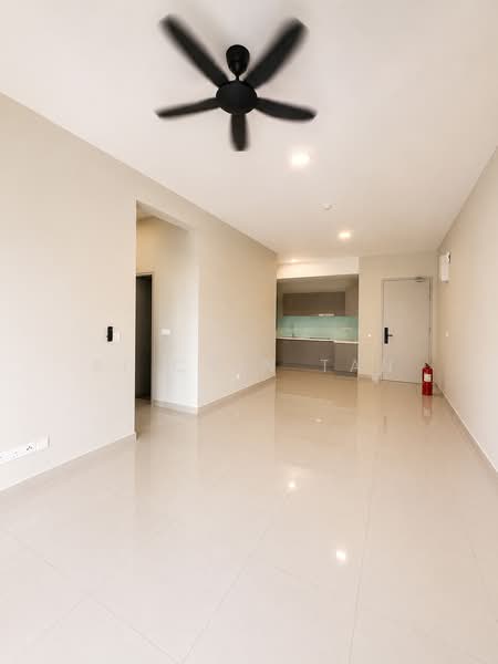 Servis Apartment untuk Disewa di D'Sini Residences - Ai Chin Tan - Living Room - PropertyGuru.com.my