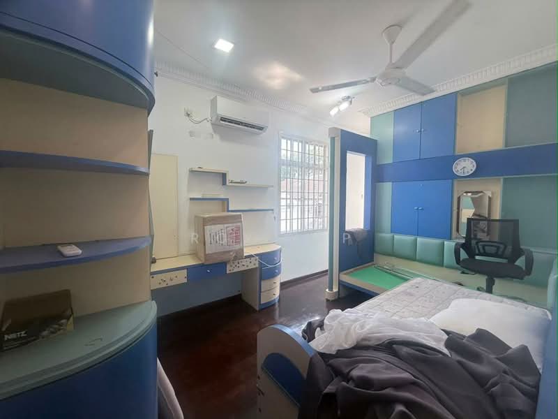 Rumah Teres 2 Tingkat untuk Dijual di Taman Molek (Johor Bahru) - Roy Yap - Bedroom - PropertyGuru.com.my