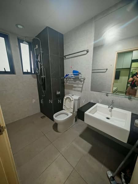 Kondominium untuk Disewa di Ascenda Residence @ Skyarena - Penny Yap - Bathroom - PropertyGuru.com.my