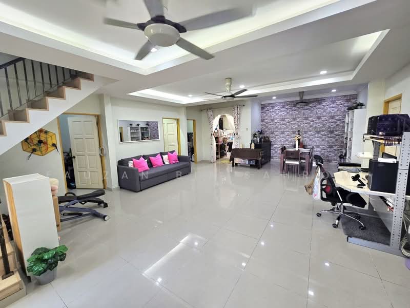 Rumah Berkembar untuk Dijual di Taman Salak Jaya (Salak South) - Fauzan bin Sahrom - PropertyGuru.com.my