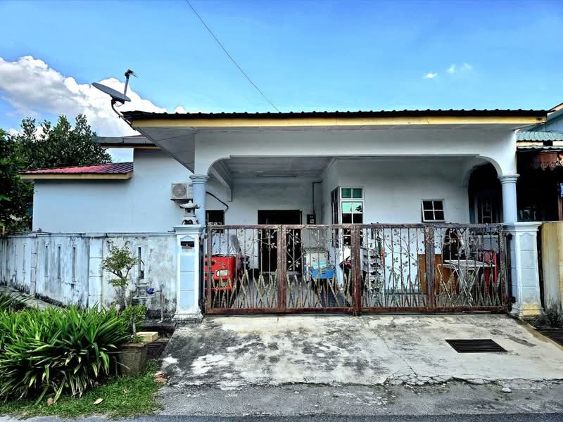 Rumah Berkembar untuk Dijual di Taman Salak Jaya (Salak South) - Fauzan bin Sahrom - PropertyGuru.com.my