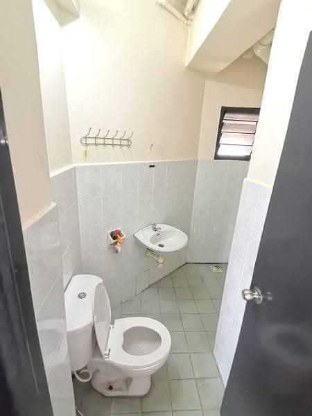 Apartment for Sale at Vista Harmoni - Kenny Chen - Bathroom - PropertyGuru.com.my