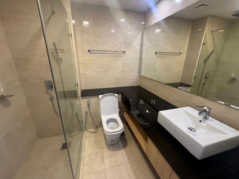 Kondominium untuk Disewa di Jesselton Residences - Abby Tan - Bathroom - PropertyGuru.com.my