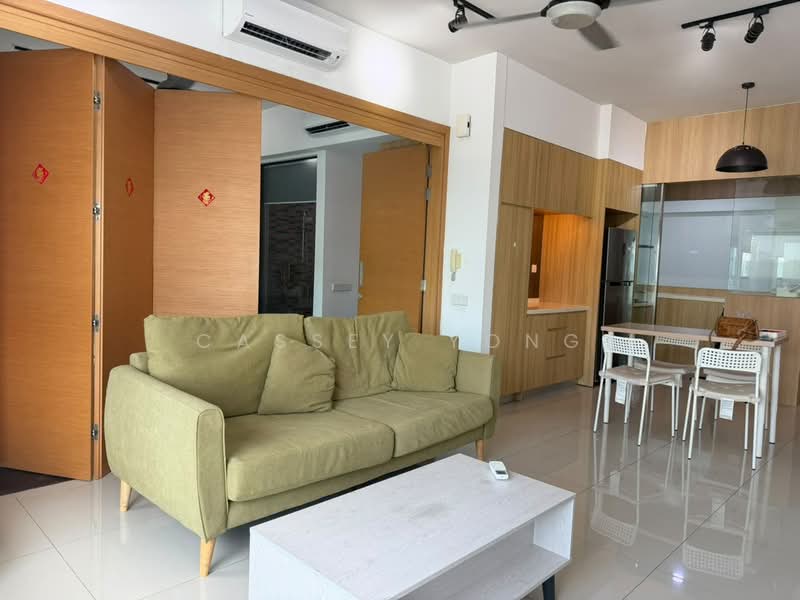 Servis Apartment untuk Disewa di The Leafz @ Dedaun - Cassey Yong - Living Room - PropertyGuru.com.my