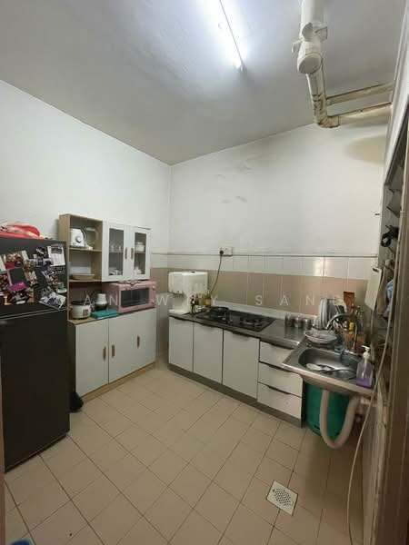 Kondominium untuk Dijual di Residensi Laguna (Sunway Belvedere) - GAN WEY SAND - Kitchen - PropertyGuru.com.my