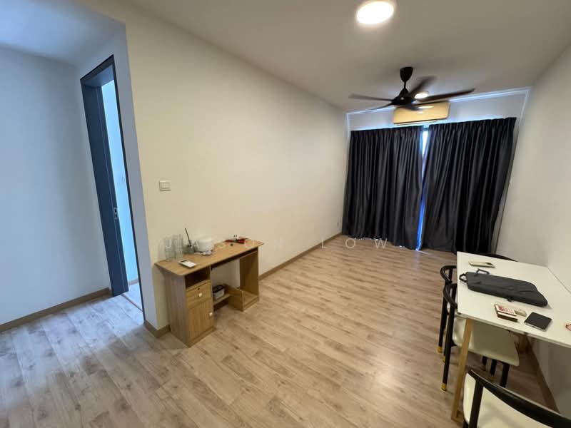 Servis Apartment untuk Disewa di Emporis - Jason Low - Living Room - PropertyGuru.com.my