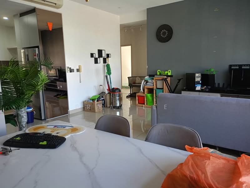 Kondominium untuk Disewa di Lakeville Residence - Bryan Lee - Living Room - PropertyGuru.com.my