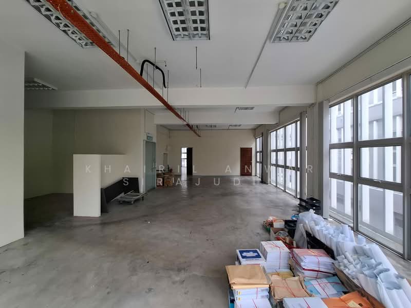 Shop for Rent in Bukit Jelutong (Shah Alam) - Khairil Anwar Sirajudin - Interior - PropertyGuru.com.my