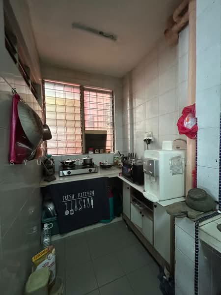 Pangsapuri untuk Dijual di Pangsapuri Delima - Syukor Hartanah - Kitchen - PropertyGuru.com.my