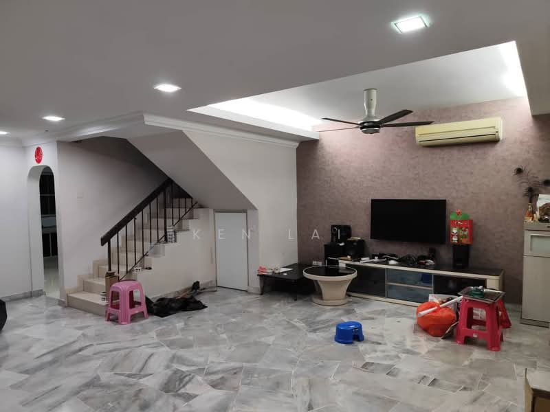 Rumah Teres 2 Tingkat untuk Dijual di Klang (Selangor) - Ken Lai - Living Room - PropertyGuru.com.my