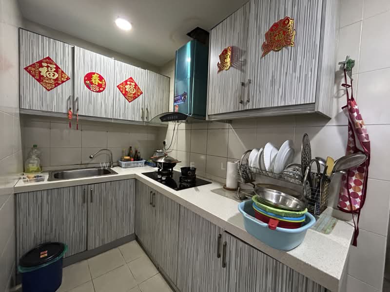Kondominium untuk Dijual di Azelia Residence - Wennie Liew - Kitchen - PropertyGuru.com.my