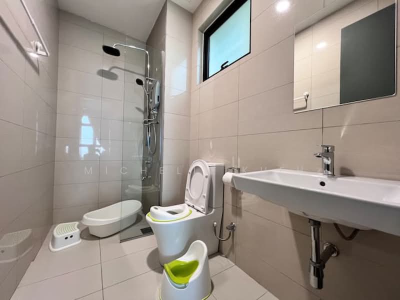 Kediaman Servis untuk Dijual di Paradigm Residence - Michelle Kueh - Bathroom - PropertyGuru.com.my