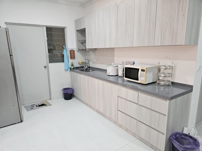 Kondominium untuk Disewa di Residensi Sateria - Addis Bo - Kitchen - PropertyGuru.com.my
