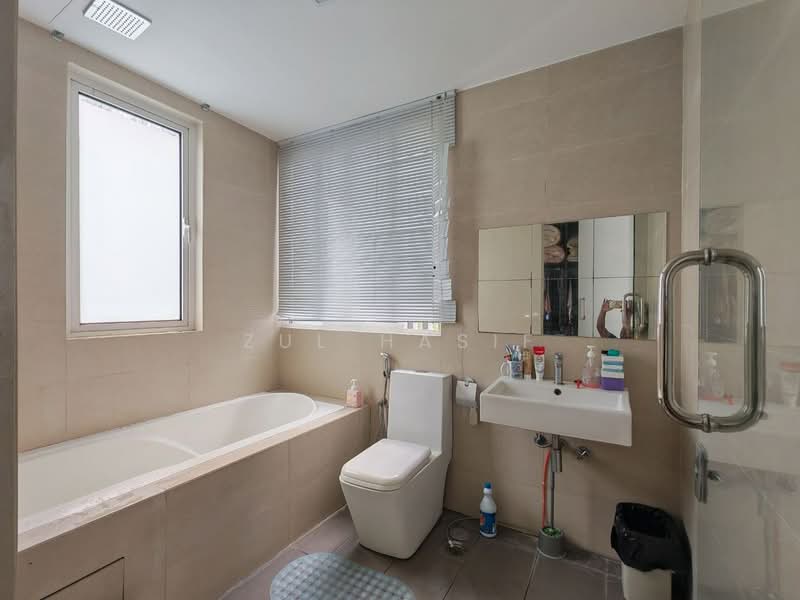 Bungalow House for Sale in Lakefront Villa (Cyberjaya) - Zul Hasif - PropertyGuru.com.my