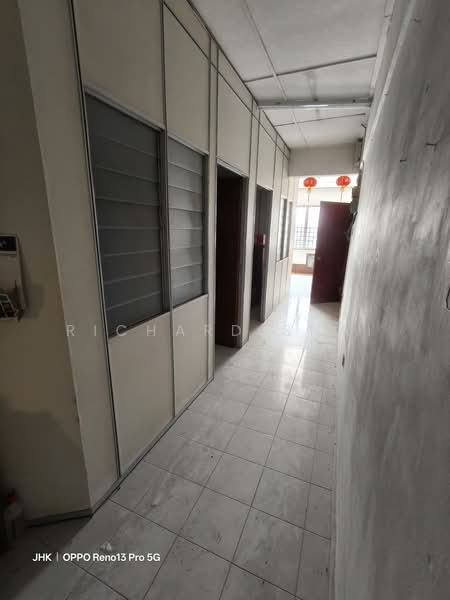 Shop / Office for Rent in Permas Jaya (Johor Bahru) - Richard Shai - Corridor - PropertyGuru.com.my