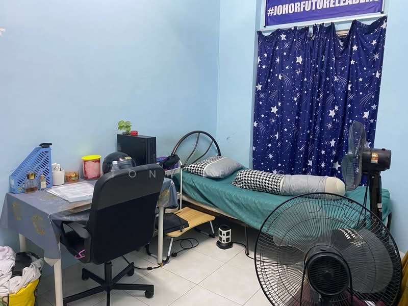 Apartment for Sale at Suria Residence - Tony Leong - Bedroom - PropertyGuru.com.my