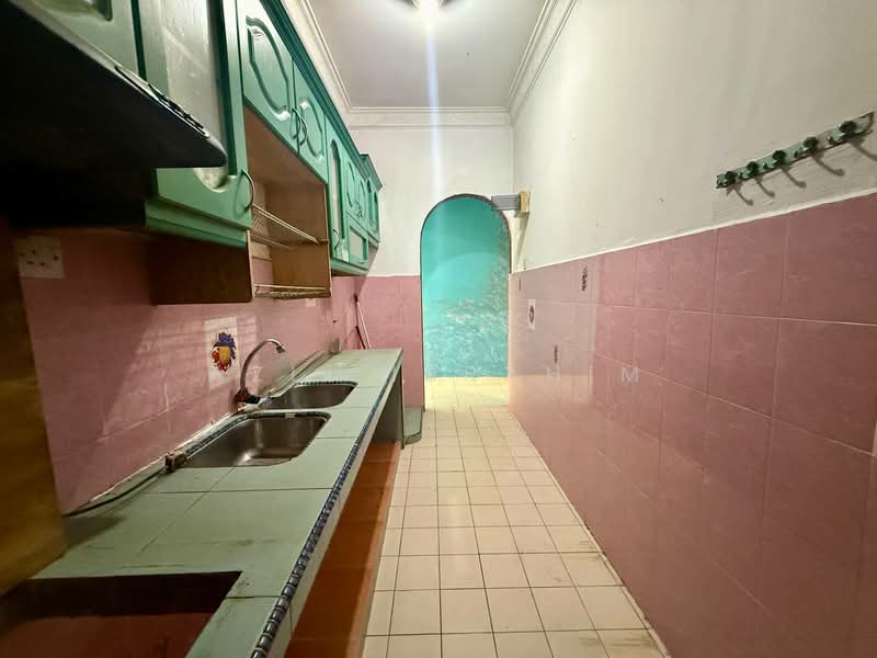 Pangsapuri untuk Dijual di Apartment Indah - Azli Ibrahim - Kitchen - PropertyGuru.com.my