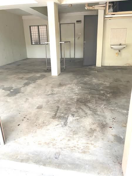 Shop for Rent in Taman Equine (Seri Kembangan) - Brandon Yee - Interior - PropertyGuru.com.my