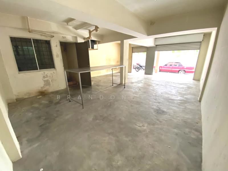 Shop for Rent in Taman Equine (Seri Kembangan) - Brandon Yee - Interior - PropertyGuru.com.my