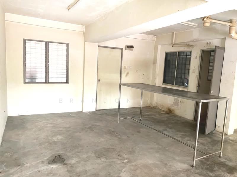 Shop for Rent in Taman Equine (Seri Kembangan) - Brandon Yee - Interior - PropertyGuru.com.my
