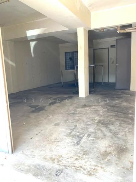 Shop for Rent in Taman Equine (Seri Kembangan) - Brandon Yee - Interior - PropertyGuru.com.my