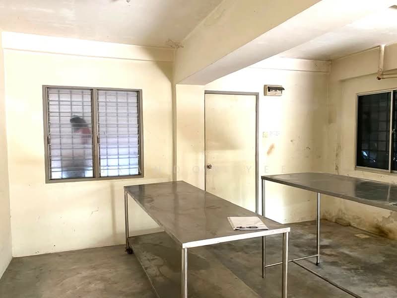 Shop for Rent in Taman Equine (Seri Kembangan) - Brandon Yee - Interior - PropertyGuru.com.my