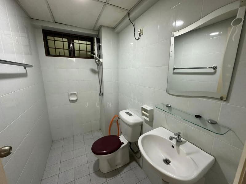 Apartment for Sale at Anjung Hijau (Greenfields) - Jun Kee - Bathroom - PropertyGuru.com.my