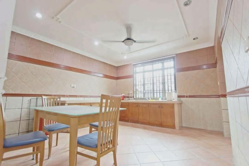 1-storey Terraced House for Sale in Bandar Putra (Kulai) - Christine Poh - Dining Room - PropertyGuru.com.my