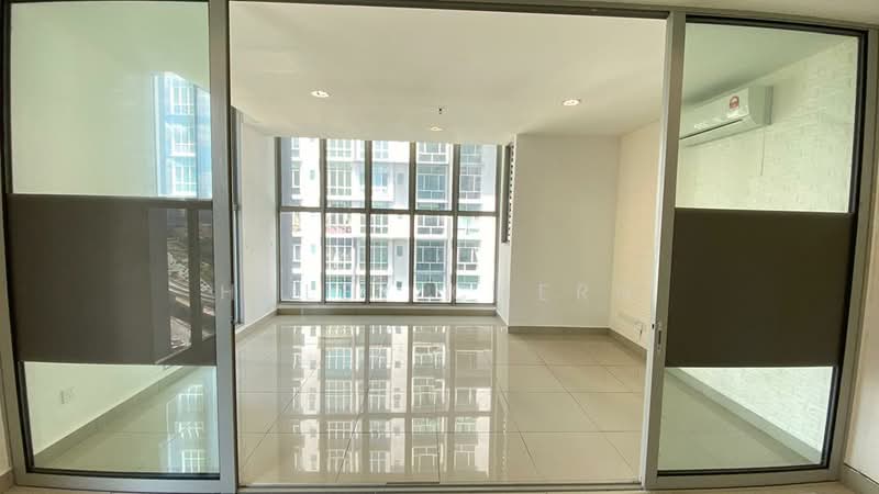 Servis Apartment untuk Disewa di 3 Elements - Haley Chern - Living Room - PropertyGuru.com.my