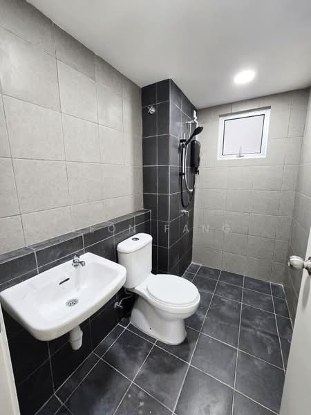 Condominium for Rent at Residensi Dutamas Dahlia - Leon Fang - Bathroom - PropertyGuru.com.my