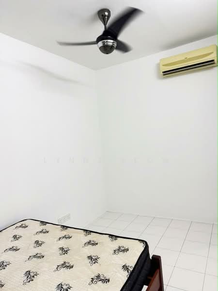 Pangsapuri untuk Disewa di Symphony Park - Lynnz Seow - Bedroom - PropertyGuru.com.my
