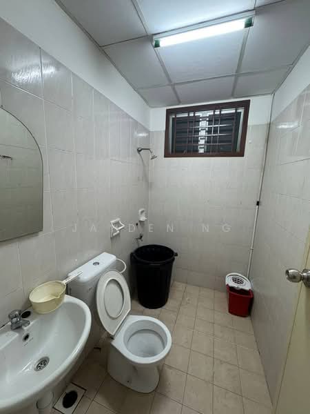 Apartment for Sale at Nusa Perdana Apartment - Jayden Ng - Bathroom - PropertyGuru.com.my