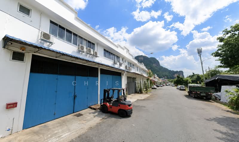 Terrace Factory for Sale in Taman Industri Bolton (Batu Caves) - Chris Tye - Exterior - PropertyGuru.com.my