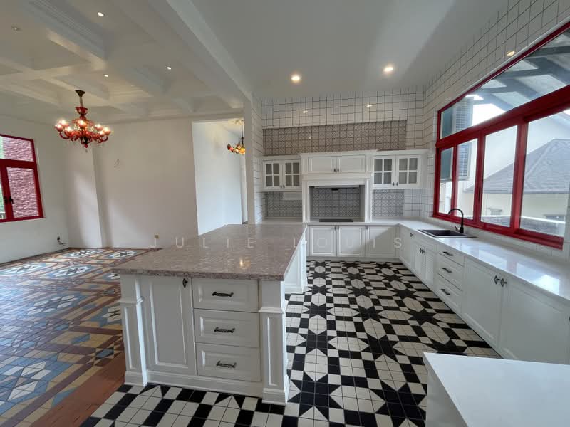 Bungalow for Sale in Seksyen 9 (Shah Alam) - Julie Louis - PropertyGuru.com.my