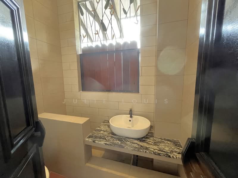 Bungalow for Sale in Seksyen 9 (Shah Alam) - Julie Louis - PropertyGuru.com.my