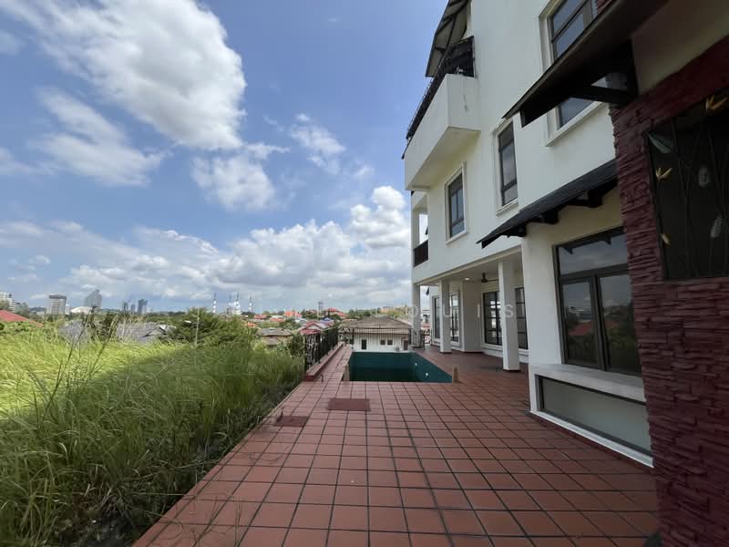 Bungalow for Sale in Seksyen 9 (Shah Alam) - Julie Louis - PropertyGuru.com.my