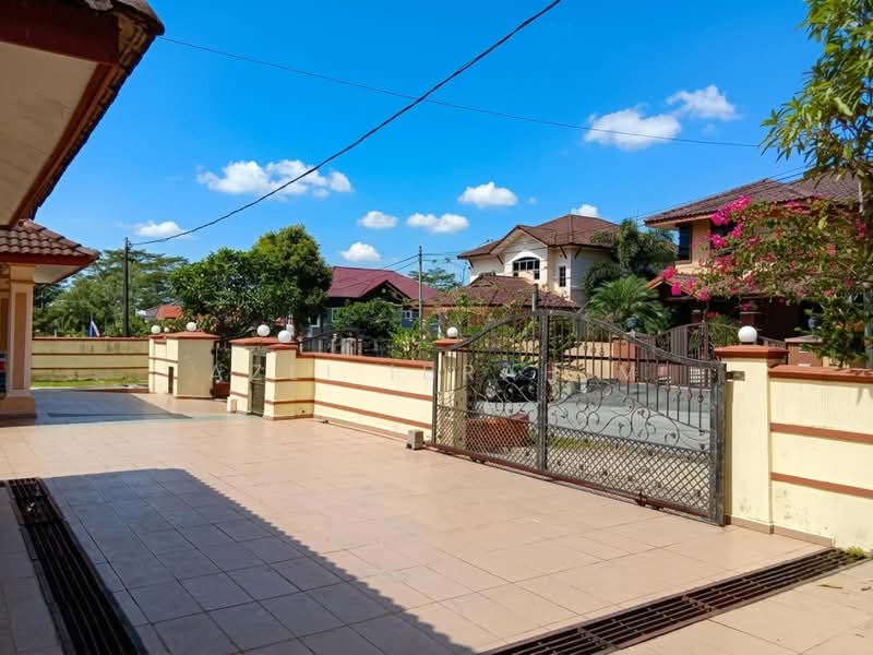 Rumah Banglo untuk Dijual di Villa Bestari (Gombak) - Azli Ibrahim - Exterior - PropertyGuru.com.my