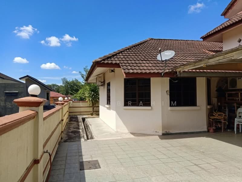Rumah Banglo untuk Dijual di Villa Bestari (Gombak) - Azli Ibrahim - Exterior - PropertyGuru.com.my