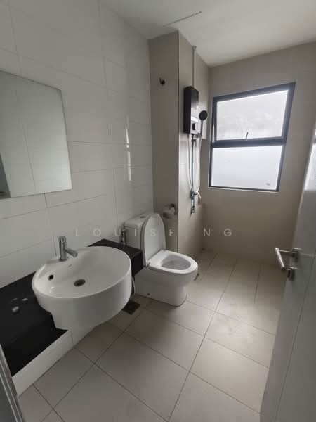 Servis Apartment untuk Disewa di Residences @ 1 Tebrau - Louise Ng - Bathroom - PropertyGuru.com.my